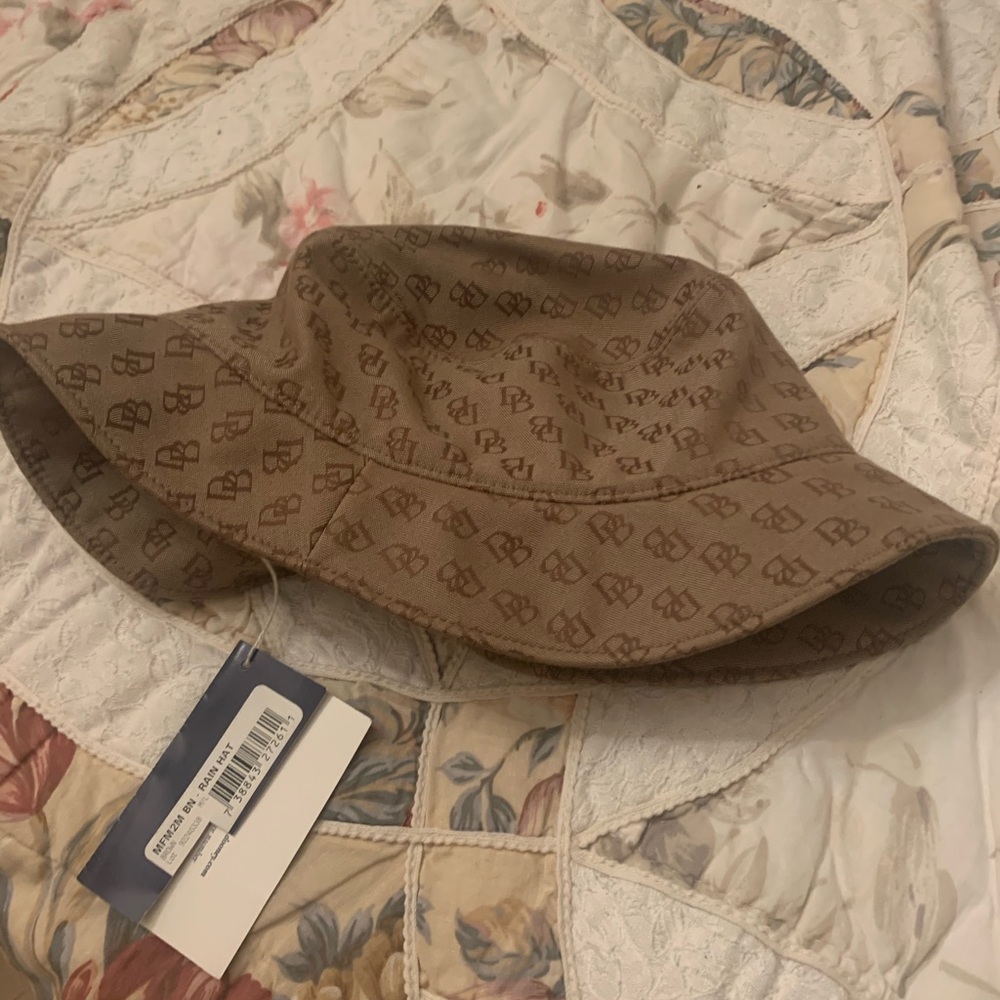NWT Dooney & Burke Bucket Hat